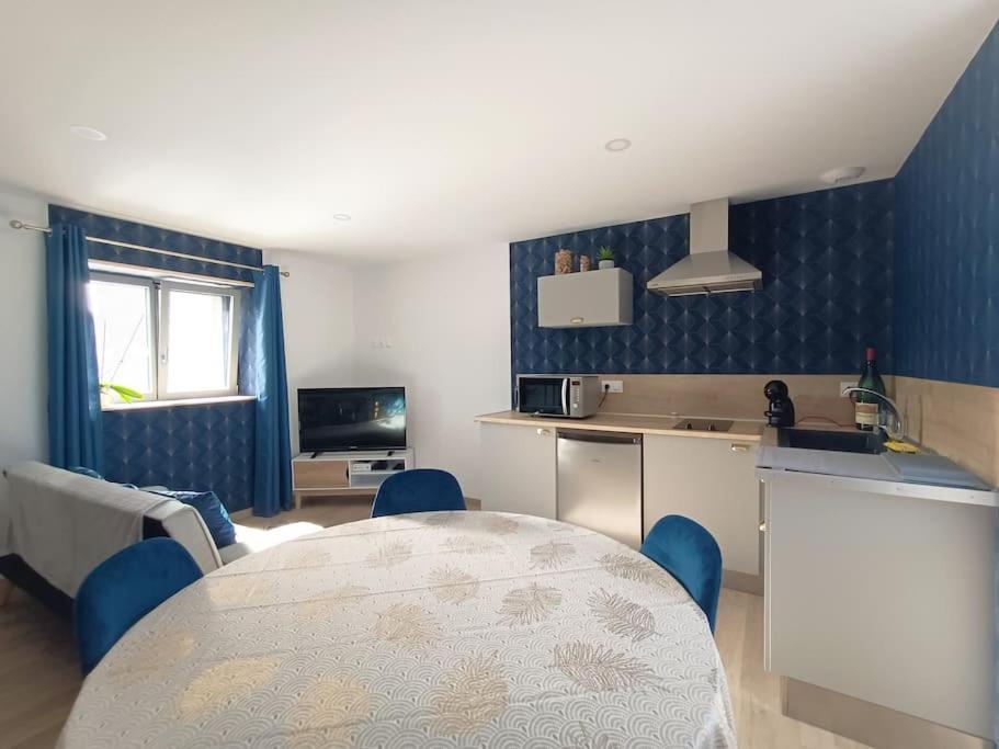 Appartement Independant La Tour Des Tuileries Aydoilles ภายนอก รูปภาพ
